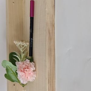 Maybelline New York Master Drama Sharpennable Pencil